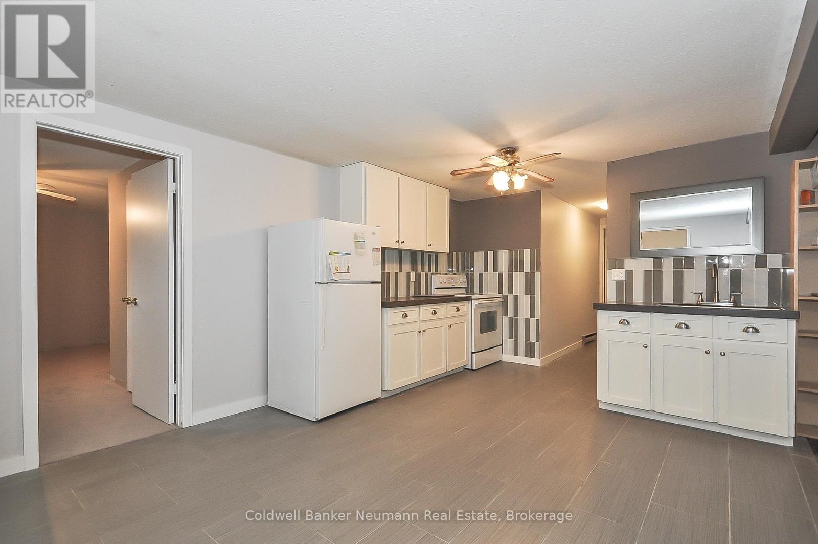 723 Scottsdale Drive, Guelph, Ontario  N1G 3P3 - Photo 3 - X12075558