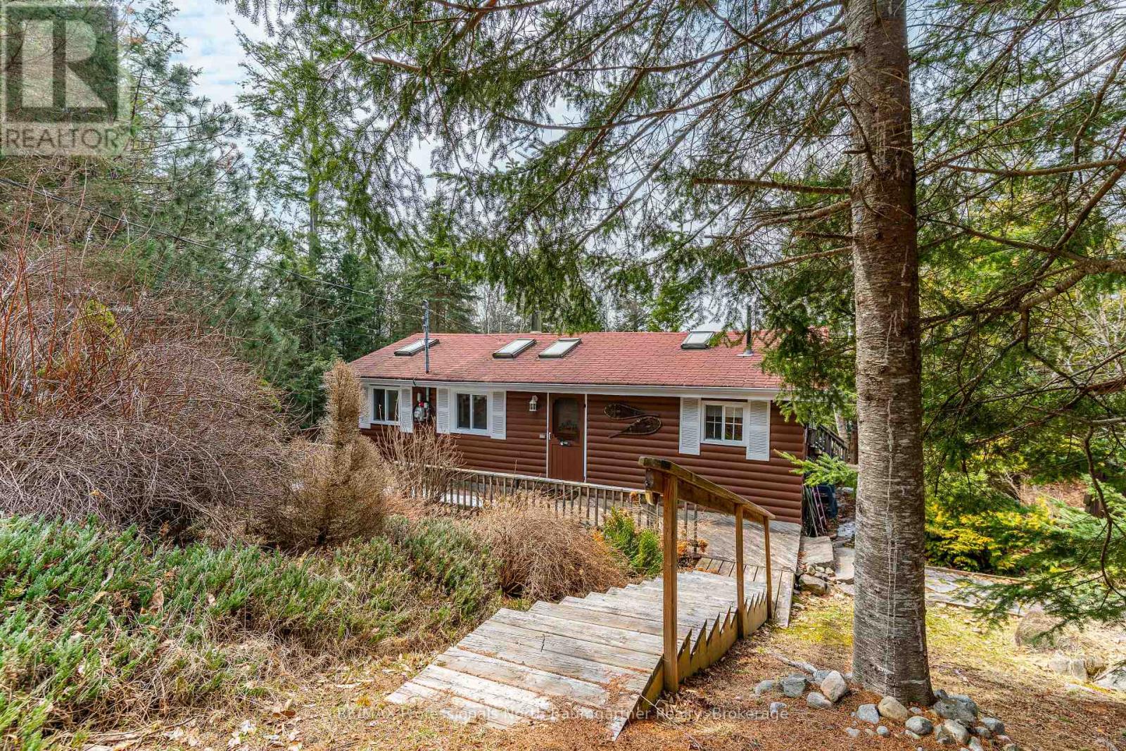 4957 Kennisis Lake Road, Dysart Et Al, Ontario  K0M 1S0 - Photo 4 - X12116621