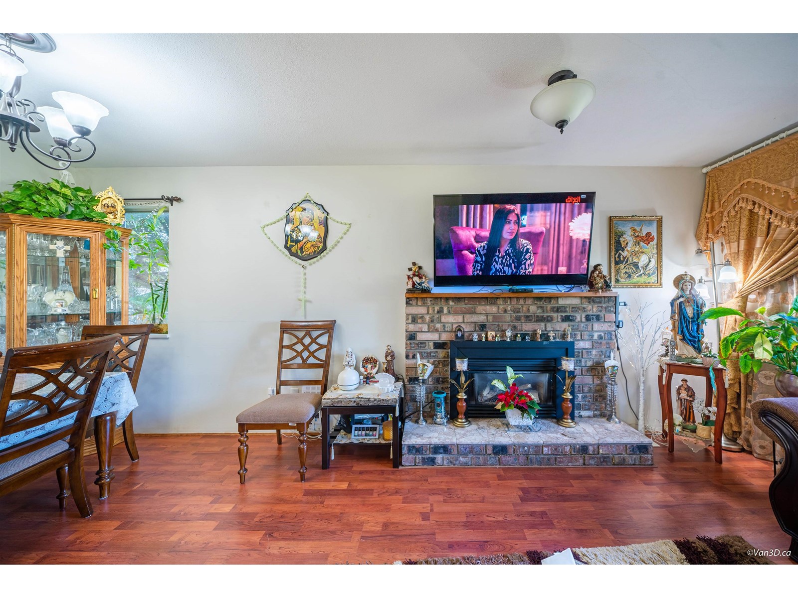 Property at 15024 96 AVENUE image 2