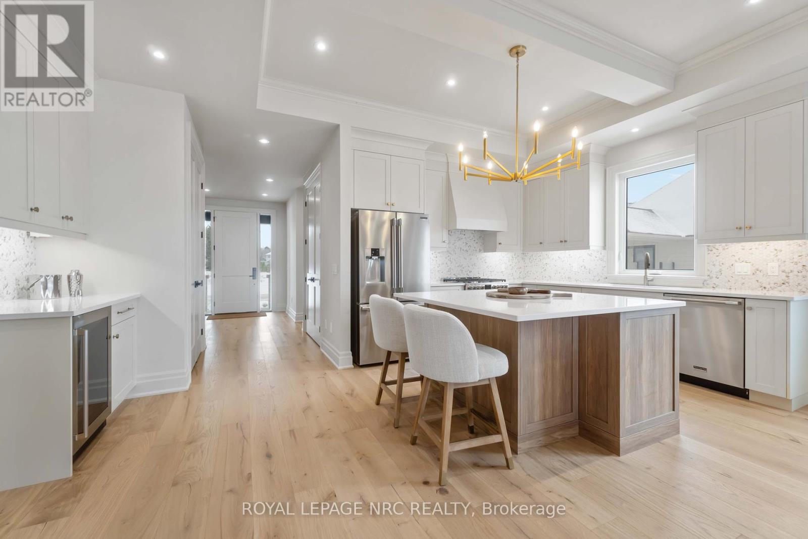 48 Harvest Drive, Niagara-On-The-Lake, Ontario  L0S 1J0 - Photo 6 - X12122534