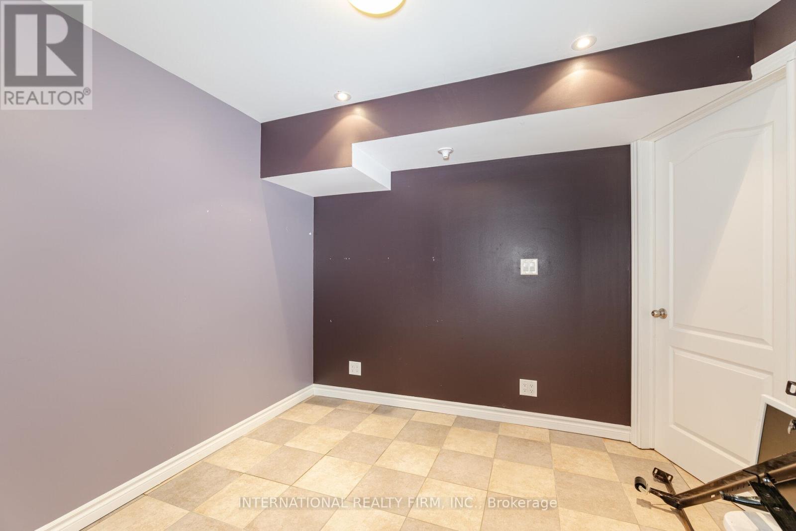 42 Matthew Drive, Vaughan, Ontario  L4L 9B4 - Photo 32 - N12120960
