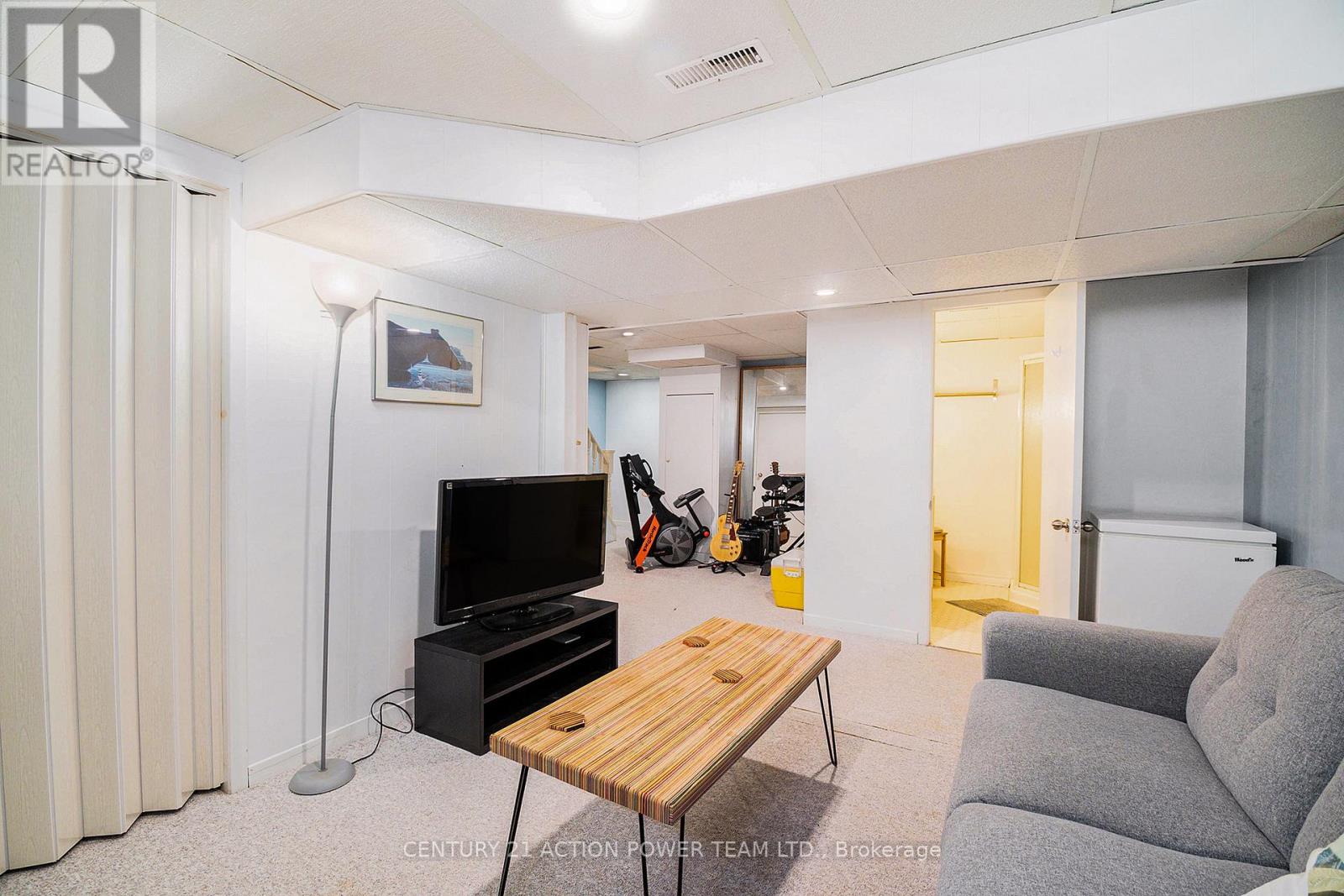 125  (E) - 1554  E Beaverpond Drive, Ottawa, Ontario  K1B 3R9 - Photo 19 - X12122568