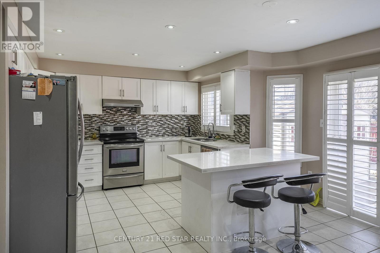 36 Field Thistle Drive, Brampton, Ontario  L6R 3A8 - Photo 16 - W12122529