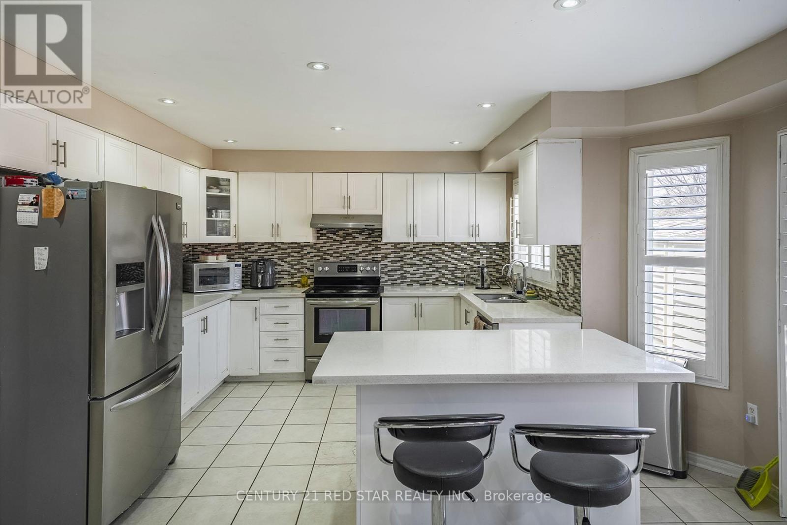 36 Field Thistle Drive, Brampton, Ontario  L6R 3A8 - Photo 17 - W12122529