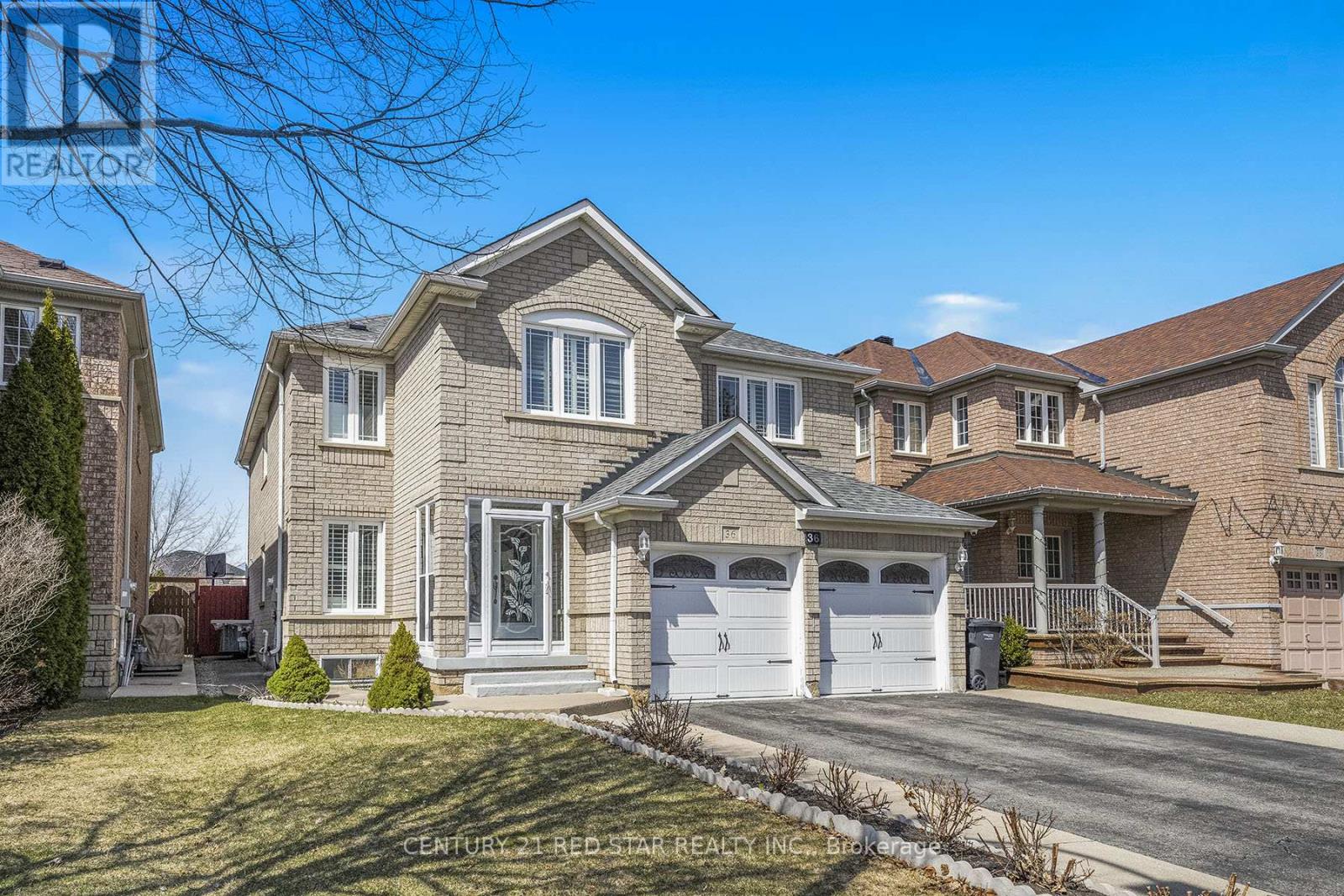 36 Field Thistle Drive, Brampton, Ontario  L6R 3A8 - Photo 2 - W12122529