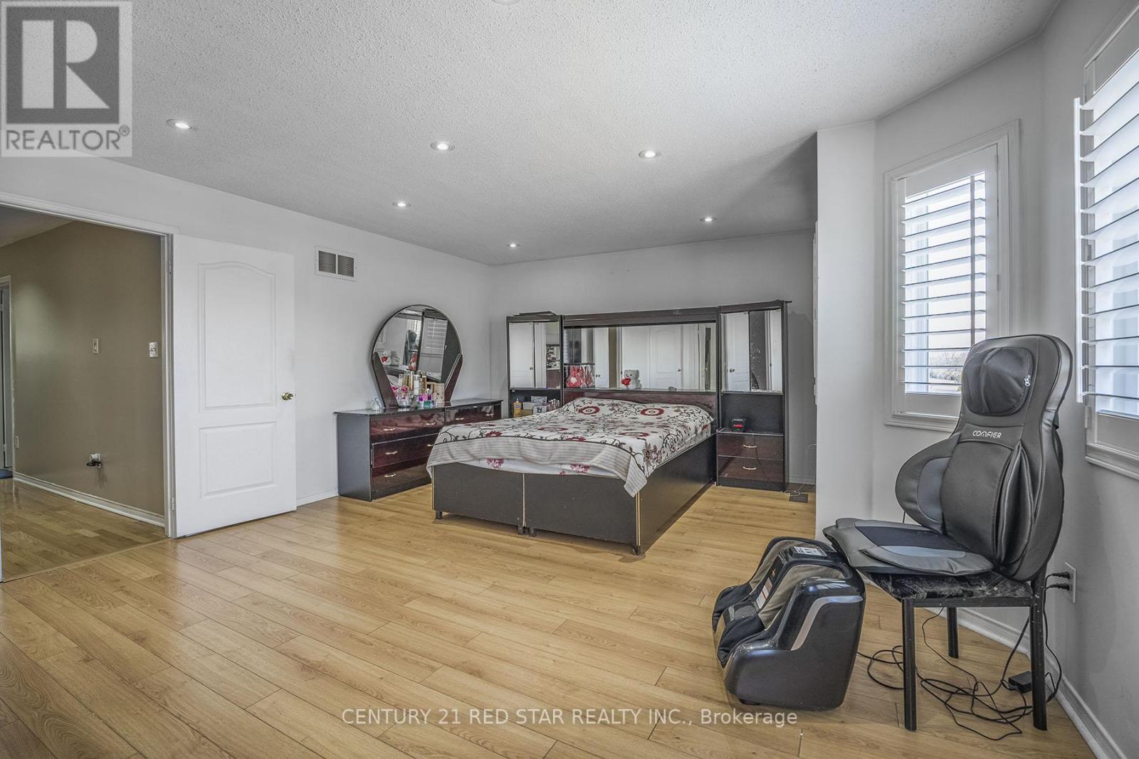 36 Field Thistle Drive, Brampton, Ontario  L6R 3A8 - Photo 21 - W12122529