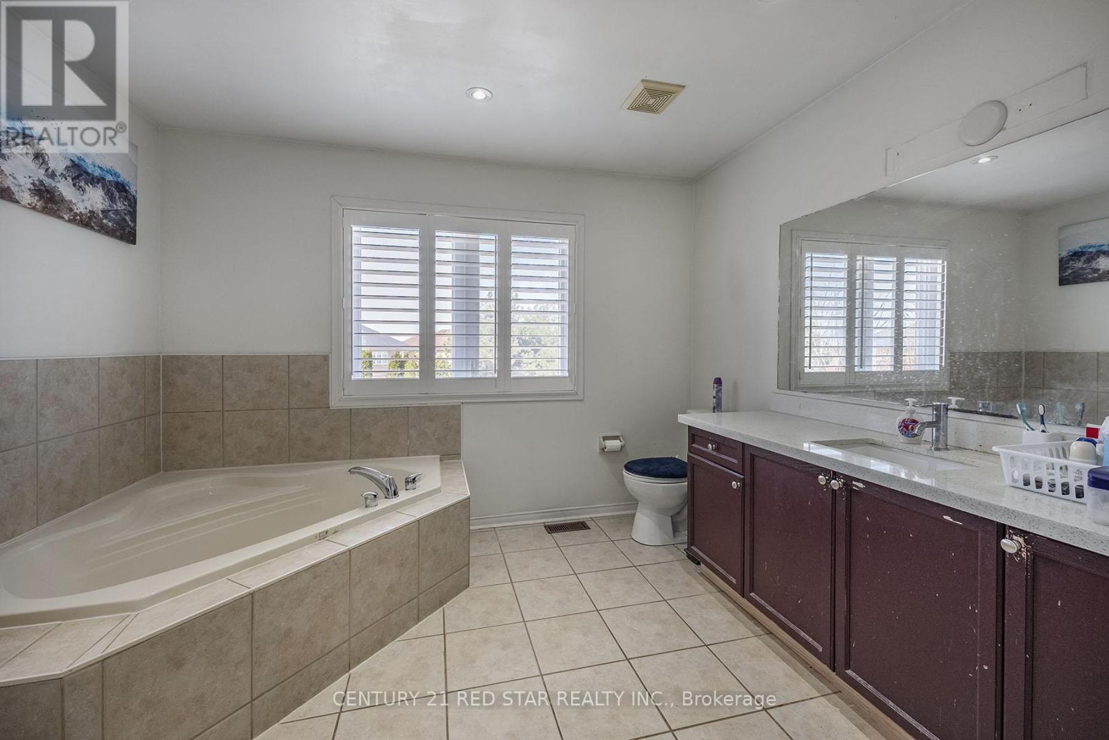 36 Field Thistle Drive, Brampton, Ontario  L6R 3A8 - Photo 29 - W12122529