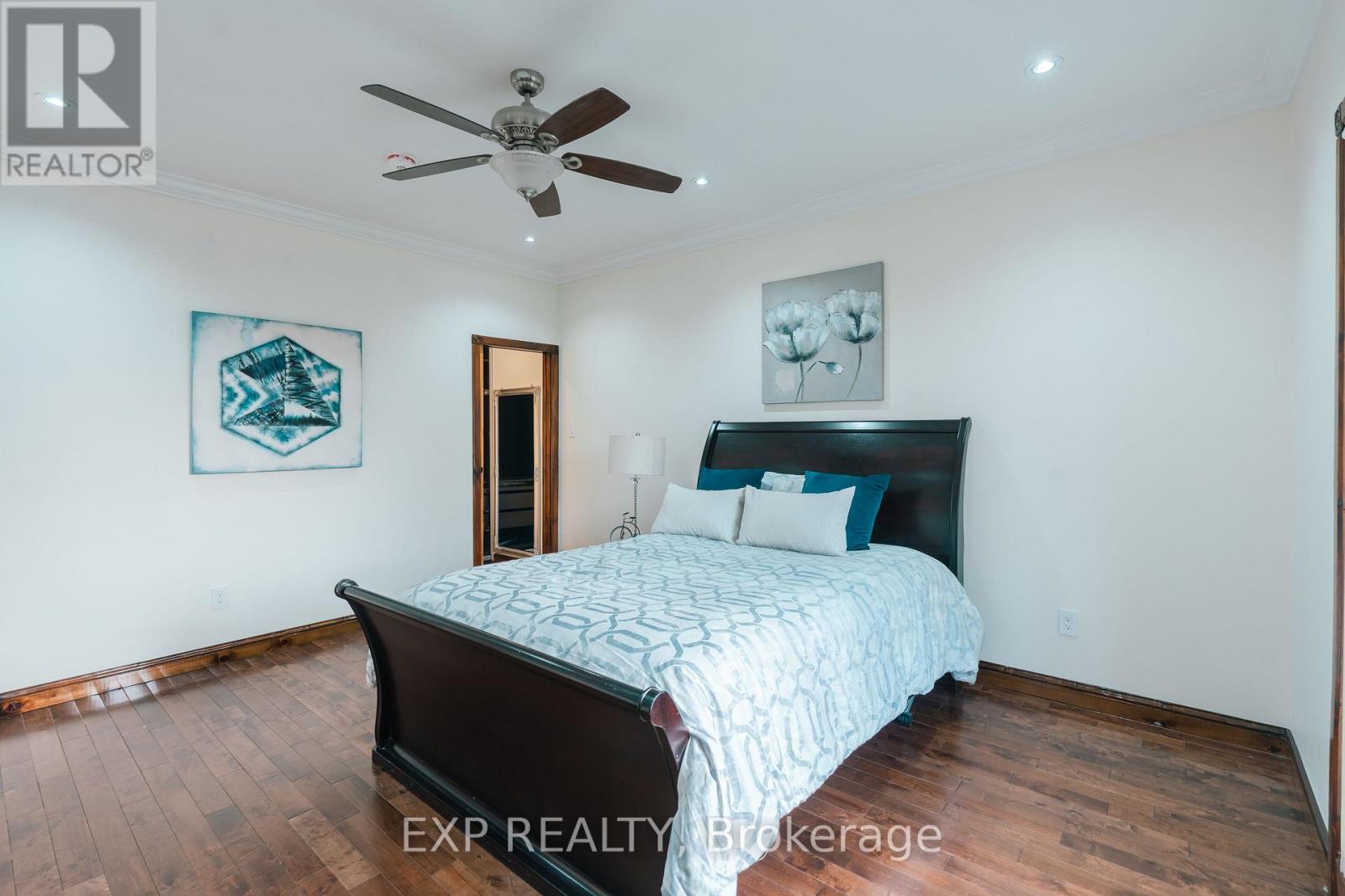 3257 Monica Drive, Mississauga, Ontario  L4T 3E6 - Photo 20 - W12122562