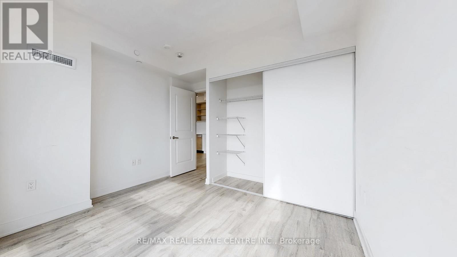 1602b - 4655 Metcalfe Avenue, Mississauga, Ontario  L5M 0Z7 - Photo 25 - W12122577