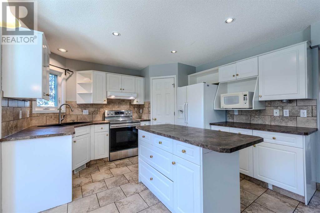 307 Hamptons Mews Nw, Calgary, Alberta  T3A 5B2 - Photo 13 - A2216941