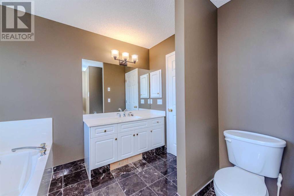 307 Hamptons Mews Nw, Calgary, Alberta  T3A 5B2 - Photo 25 - A2216941