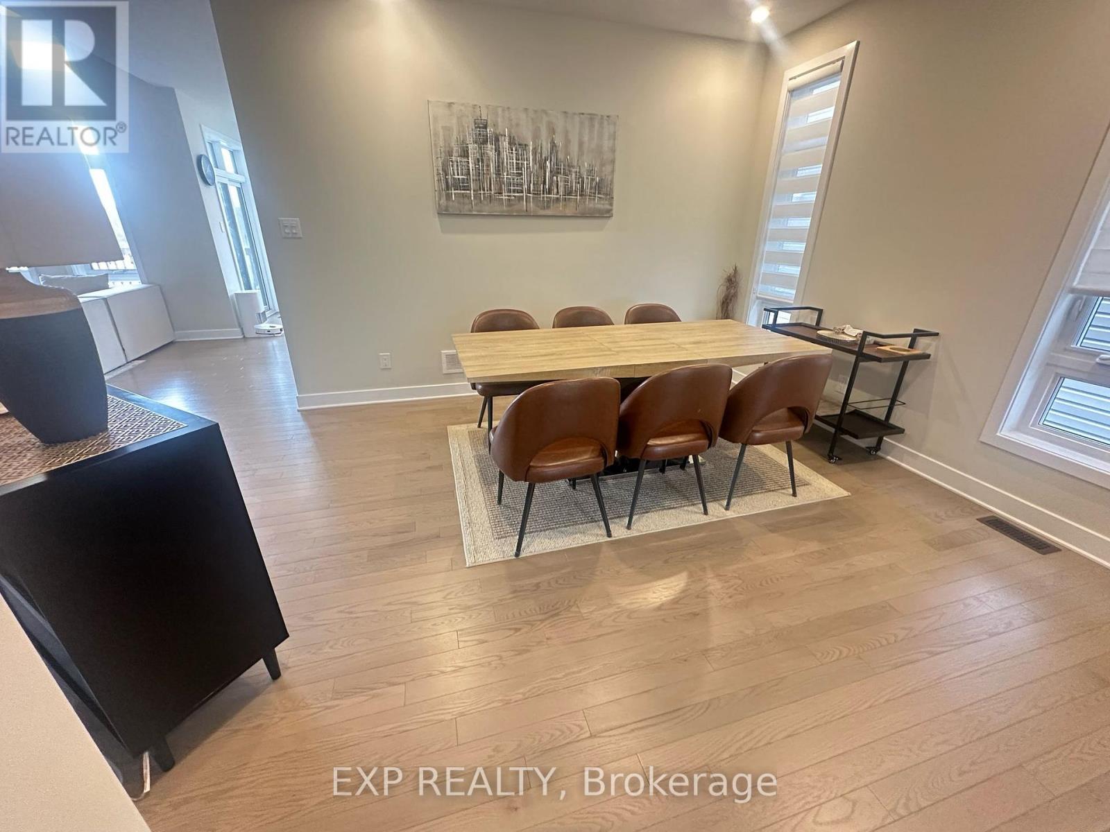302 Shuttleworth Drive, Ottawa, Ontario  K1T 0T6 - Photo 13 - X12122579