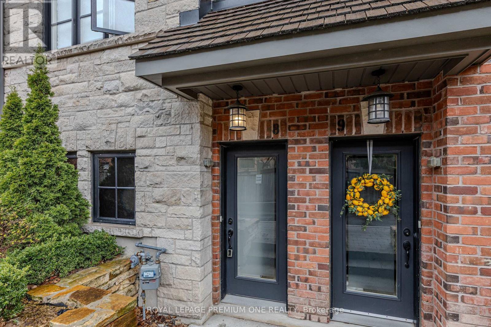 8 - 2 Salvador Allende Court, Toronto, Ontario  M6G 0A3 - Photo 8 - C12122580