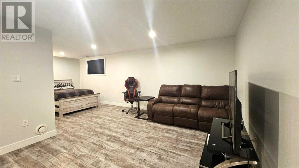 904 8 Avenue, Wainwright, Alberta  T9W 1C9 - Photo 28 - A2217384