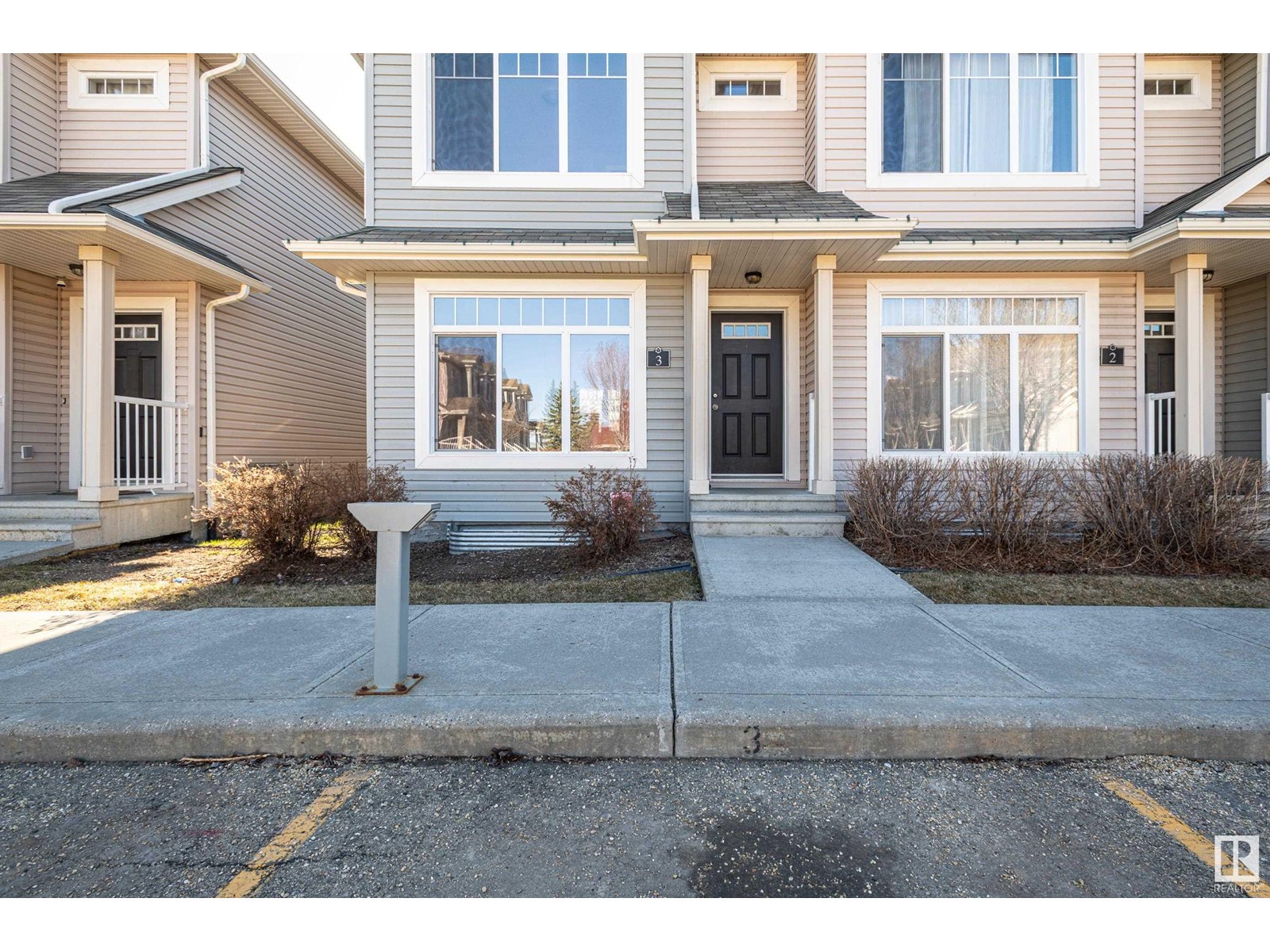 Property at #3 6032 38 AV NW image 3