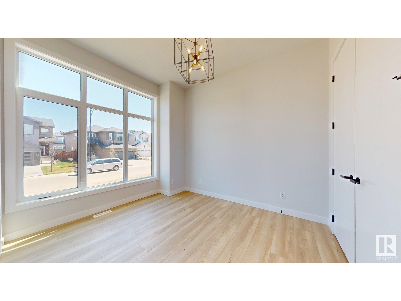 Property at 6724 CRAWFORD WY SW image 3