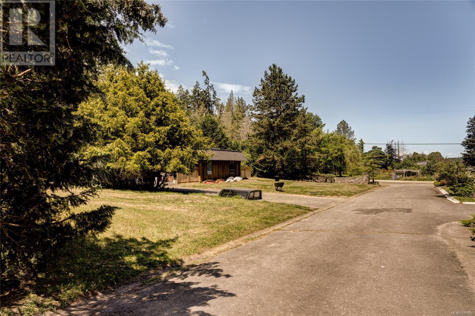 215 Easthom Rd, Gabriola Island, British Columbia  V0R 1X2 - Photo 34 - 997522