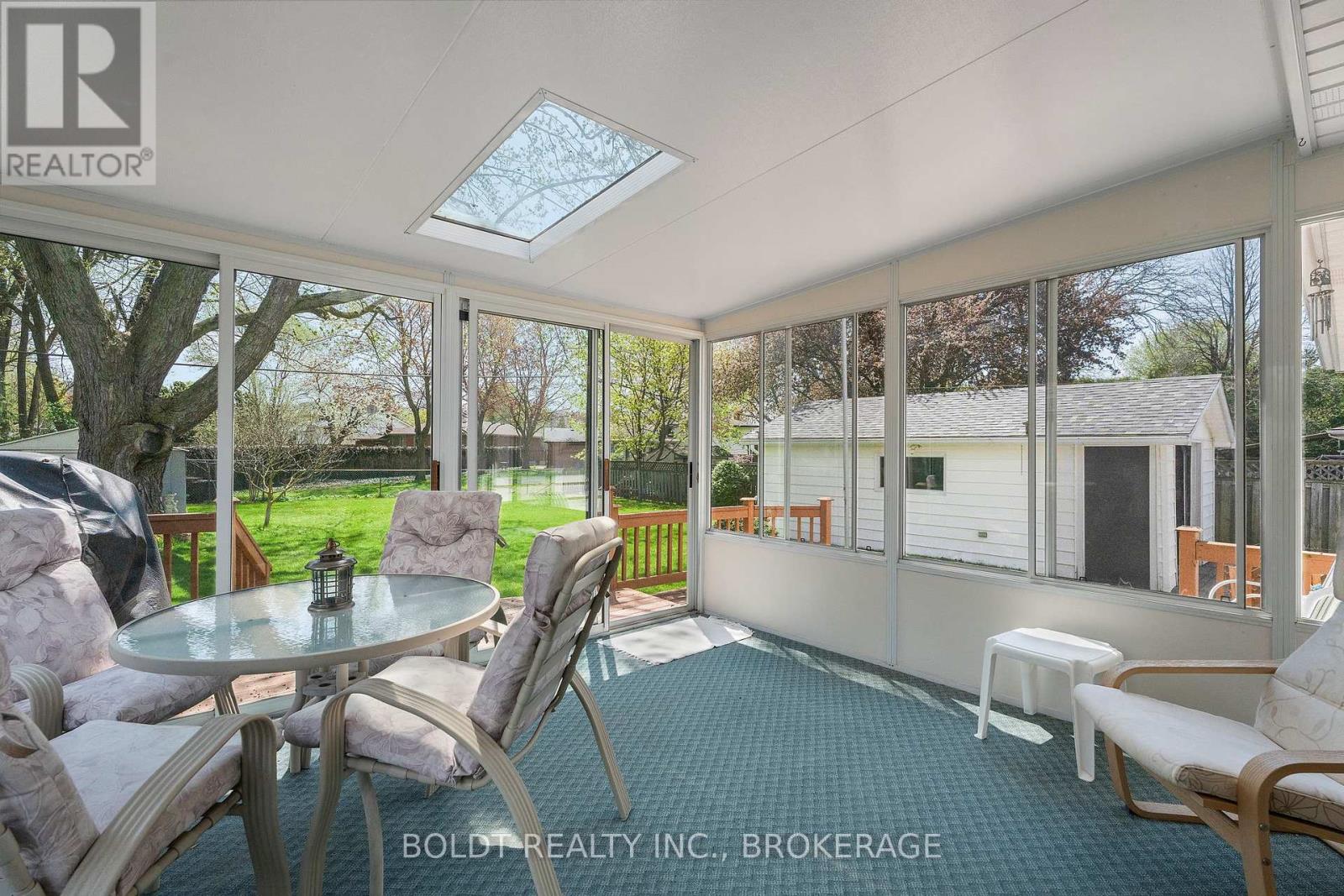 309 Pelham Road, St. Catharines, Ontario  L2S 1Y4 - Photo 17 - X12122598