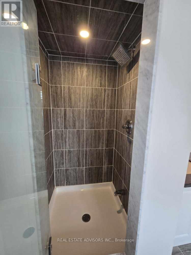 135 Ben Sinclair Avenue, East Gwillimbury, Ontario  L9N 0S3 - Photo 20 - N12122615
