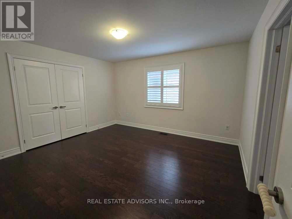 135 Ben Sinclair Avenue, East Gwillimbury, Ontario  L9N 0S3 - Photo 23 - N12122615