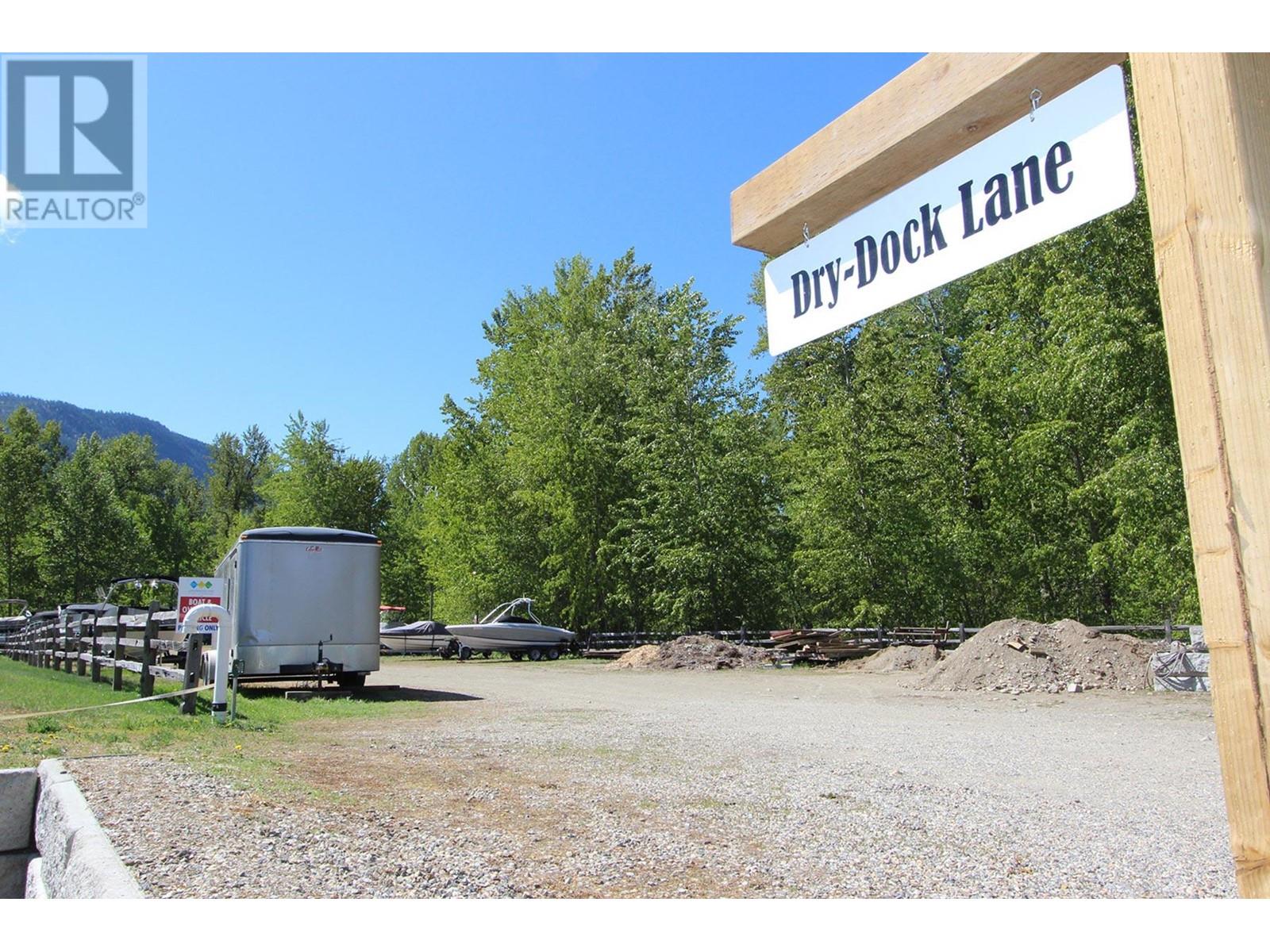 69 Cottonwood Drive, Lee Creek, British Columbia  V0E 1M1 - Photo 54 - 10339982