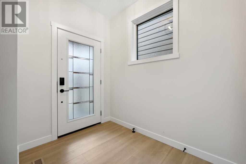 Property at 43 Versant View SW image 4