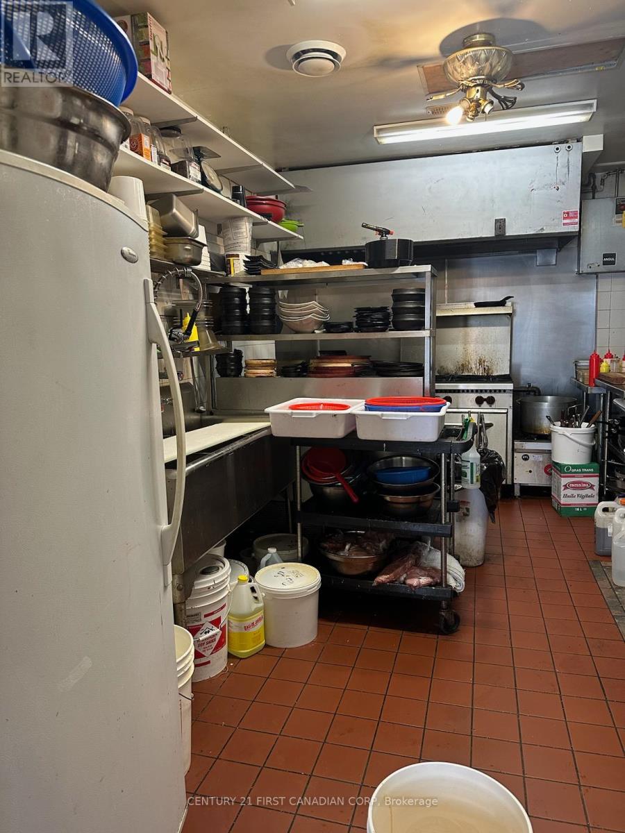 570 Upper Wellington Street, Hamilton, Ontario  L9A 3P9 - Photo 7 - X12122616