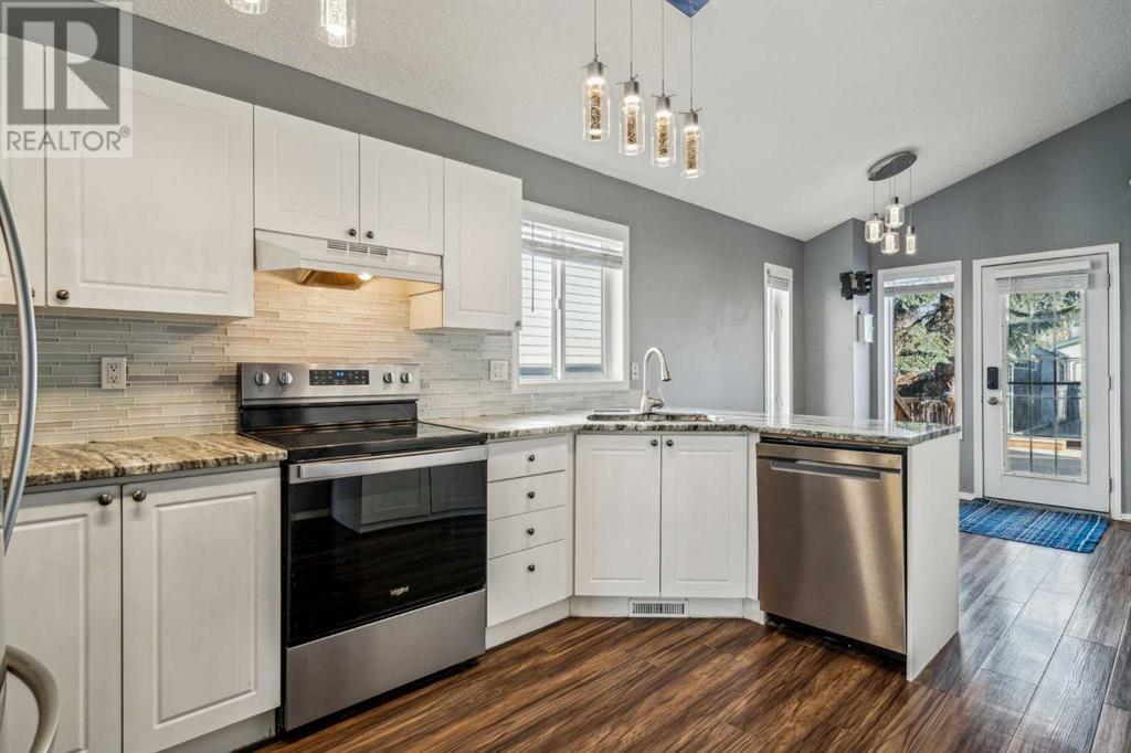14 Covewood Park Ne, Calgary, Alberta  T3K 4T1 - Photo 8 - A2215146