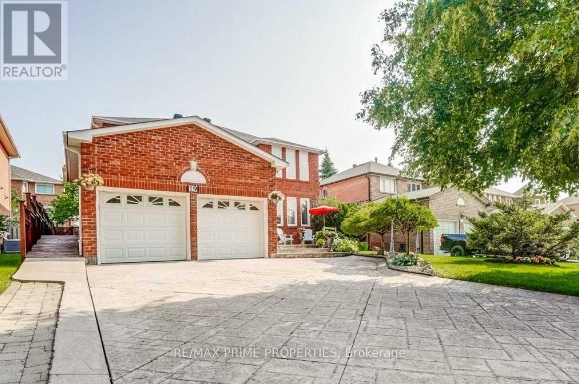 19 DUNDEE CRESCENT, Markham, Ontario