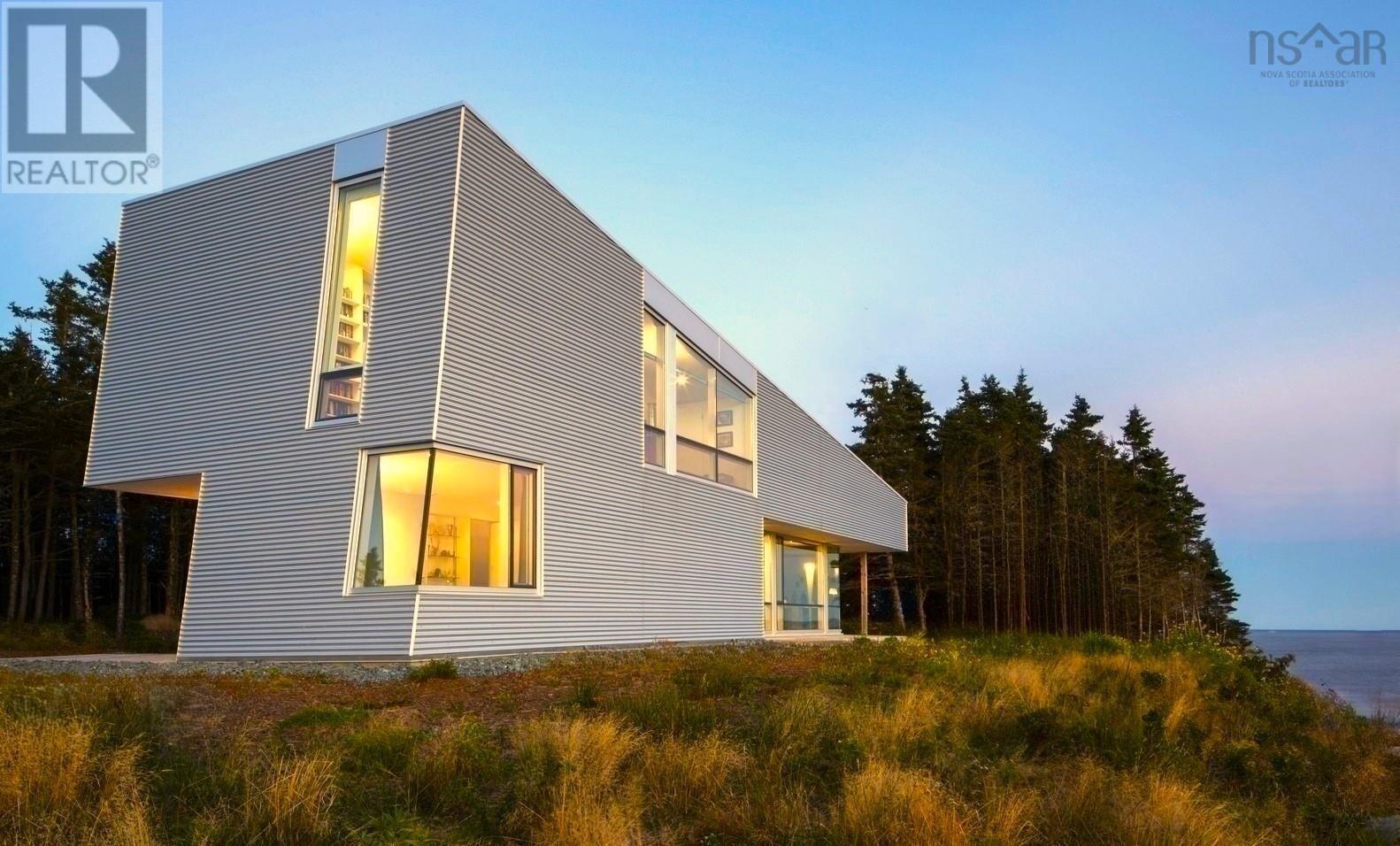 58 Pierce Point Road, Western Head, Nova Scotia  B0T 1K0 - Photo 1 - 202504060