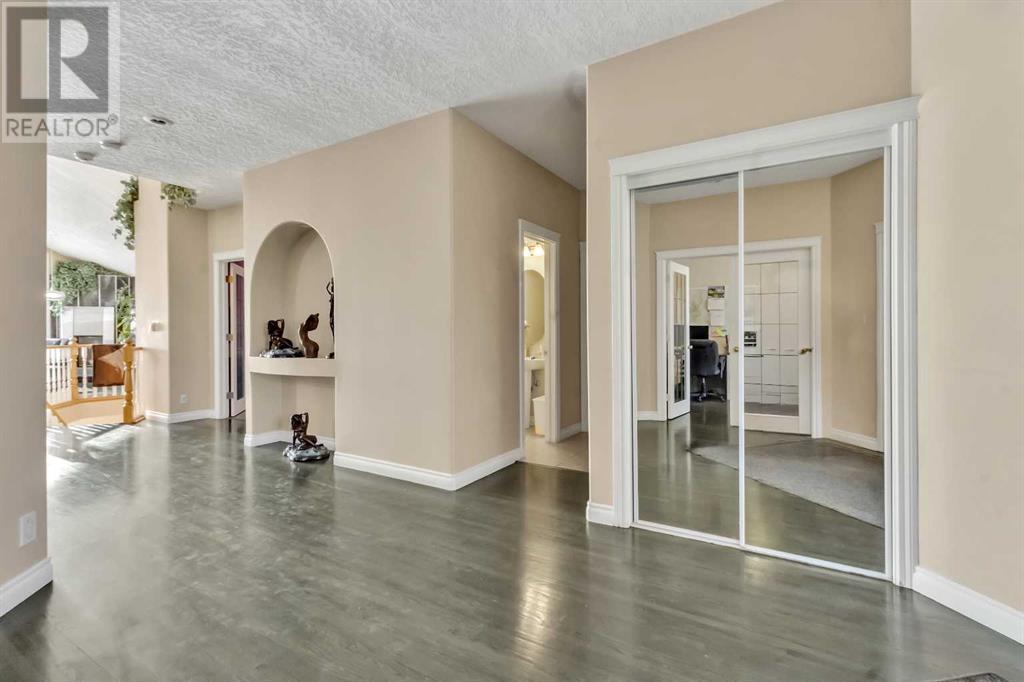 627 East Chestermere Drive, Chestermere, Alberta  T1X 1A4 - Photo 5 - A2214756