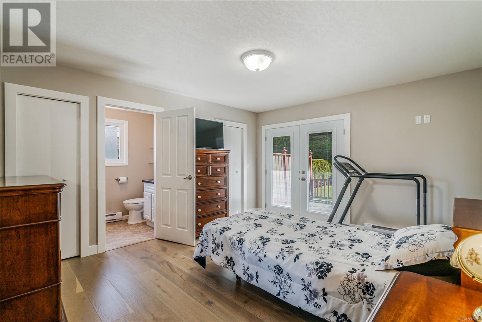 Property at 1310 Lanyon Dr image 5