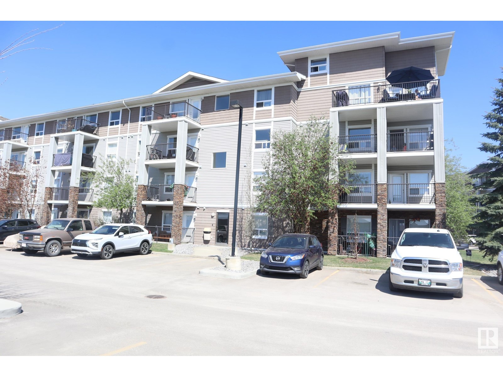 #1408 9363 Simpson Dr Nw, Edmonton, Alberta  T6R 0N2 - Photo 2 - E4434374