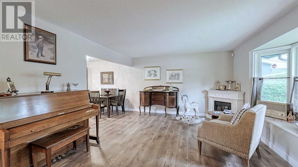 Property at 7508 7 Street NW image 5