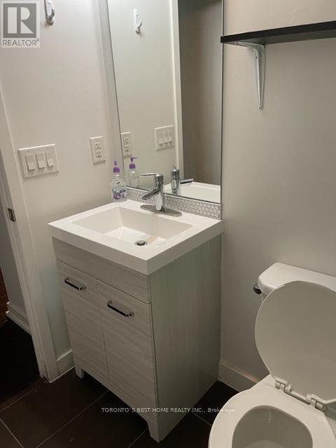 2nd Bed - 422 Lake Shore G03 Boulevard, Toronto, Ontario  M5V 2V6 - Photo 9 - C12122634