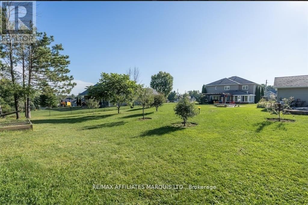 Property at 6547 SAPPHIRE DRIVE image 3