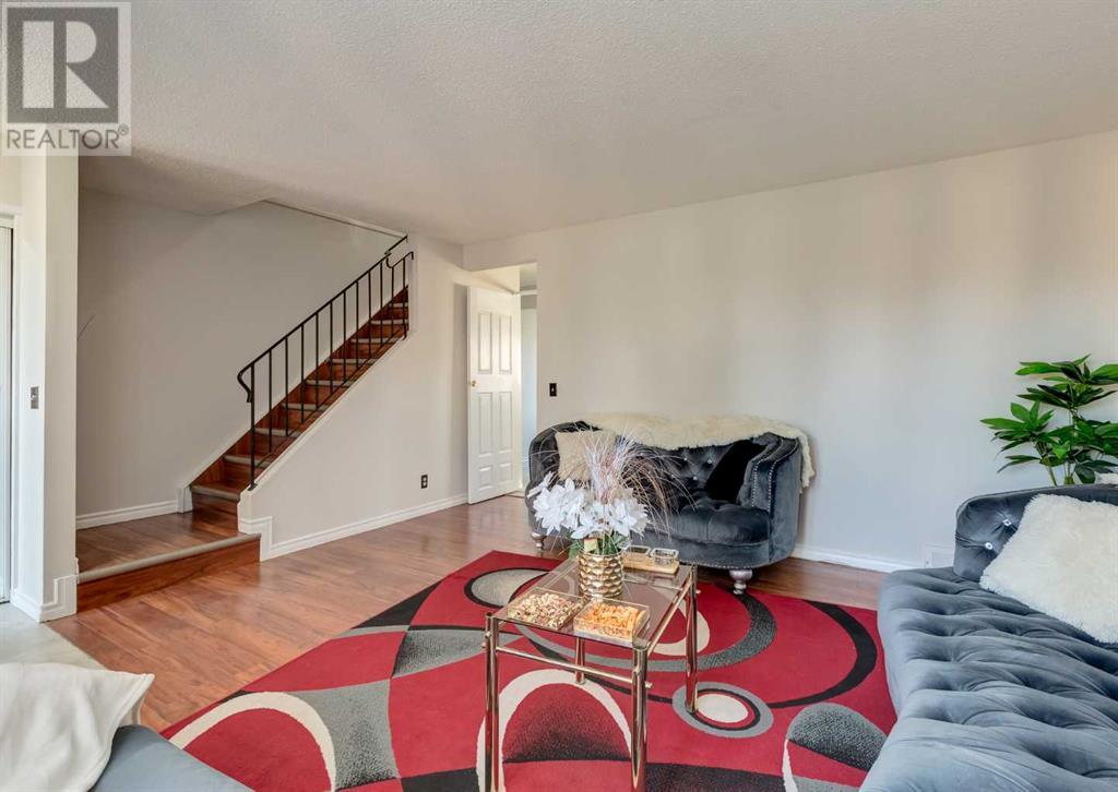 Property at 629 40 Street NE image 4