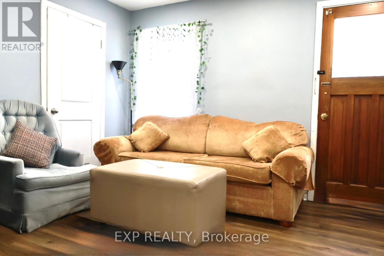 226 Sheridan Street, Brantford, Ontario  N3S 4R3 - Photo 10 - X12122484