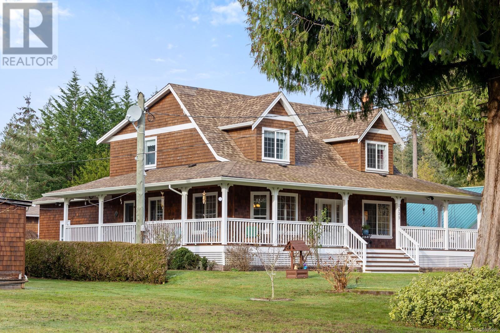 1535 & 1507 Baikie Rd, Denman Island, British Columbia