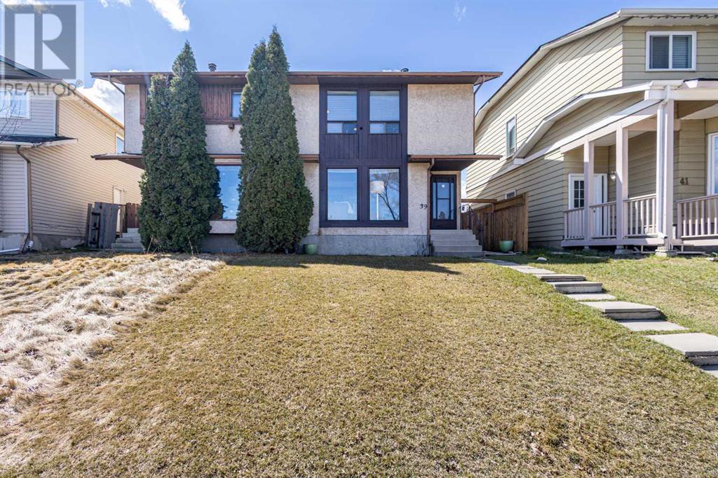 Property at 39 Templeby Way NE image 1