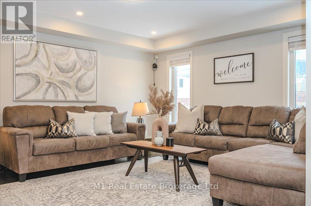Property at 237 GOODWIN DRIVE image 4