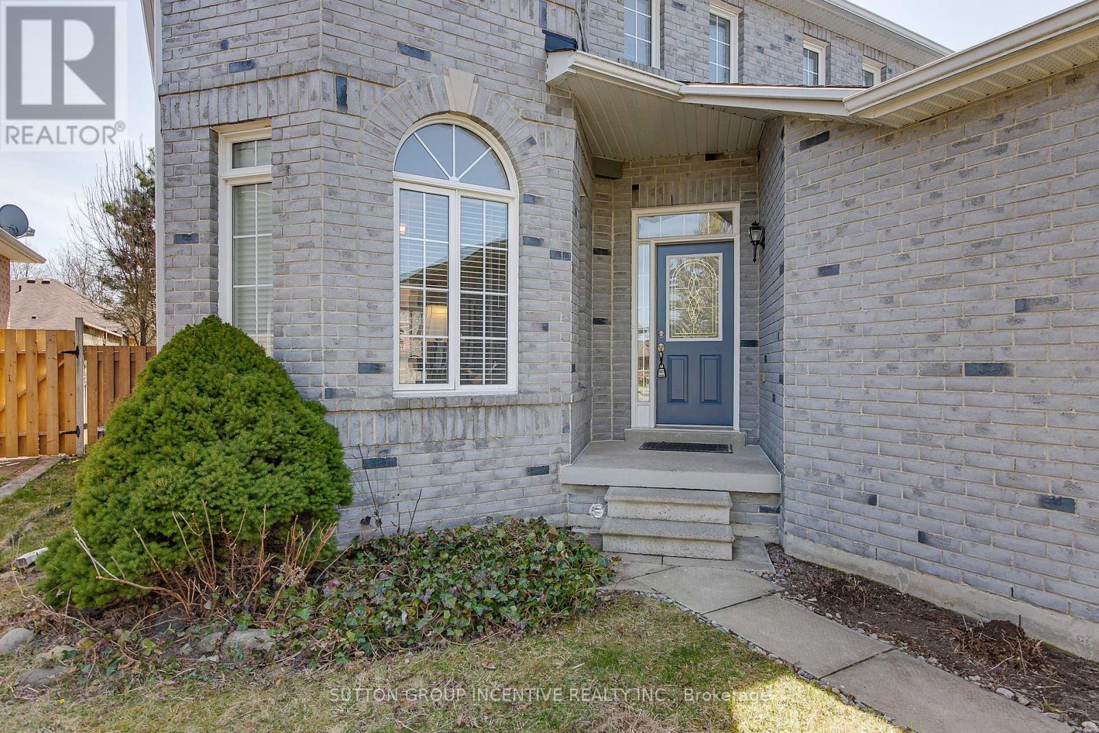 Property at 1976 EMERALD COURT image 3
