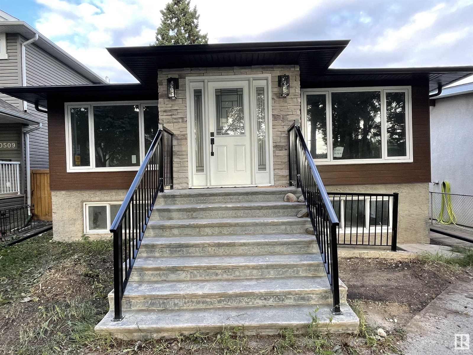 Property at 10505 76 ST NW image 1
