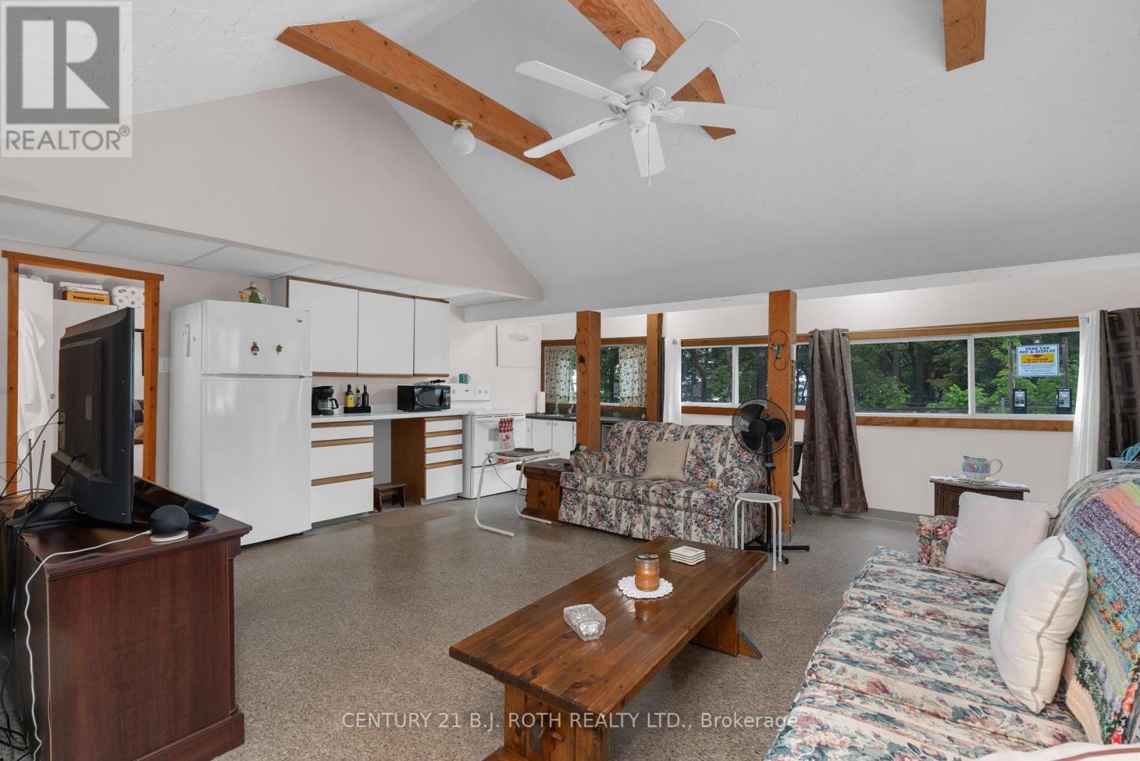 2026 Tiny Beaches Road S, Tiny, Ontario  L0L 1P1 - Photo 21 - S12122095