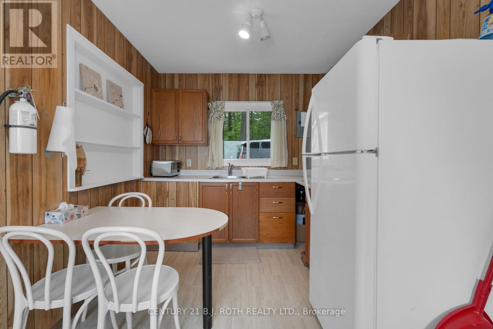 2026 Tiny Beaches Road S, Tiny, Ontario  L0L 1P1 - Photo 24 - S12122095