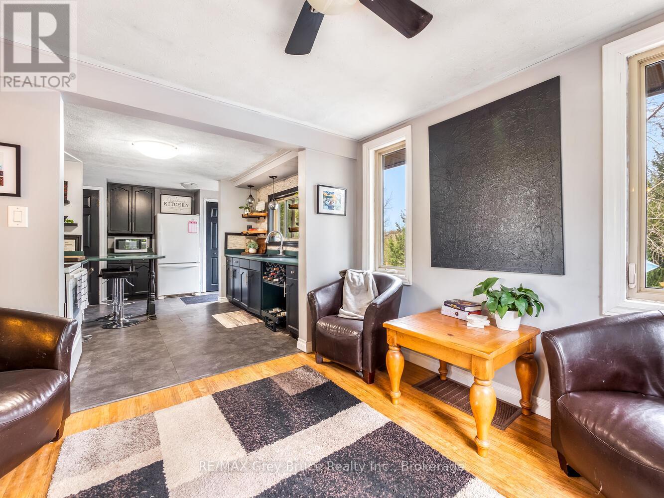 106 Elder Lane, Chatsworth, Ontario  N0H 1G0 - Photo 11 - X12122652