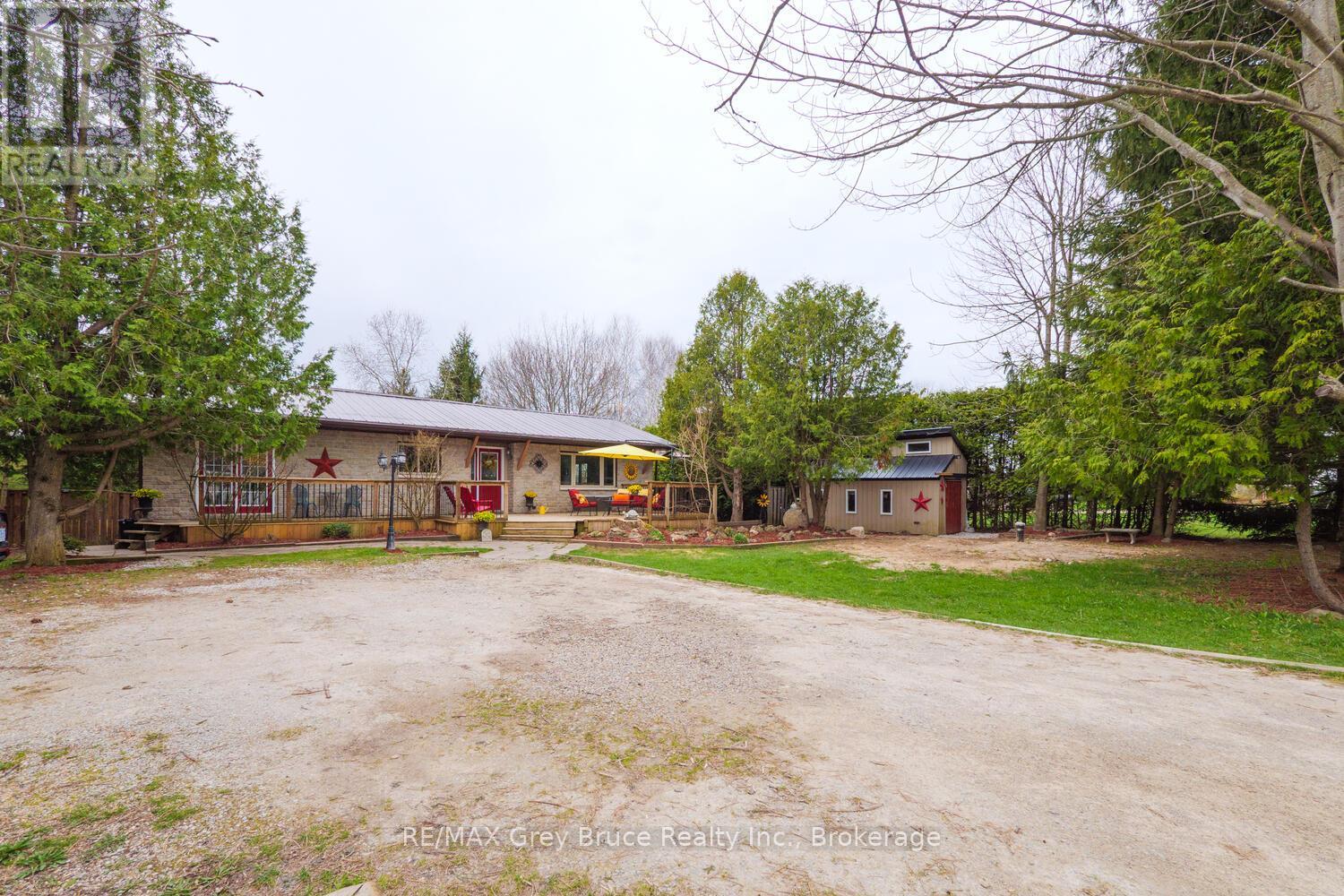 106 Elder Lane, Chatsworth, Ontario  N0H 1G0 - Photo 44 - X12122652