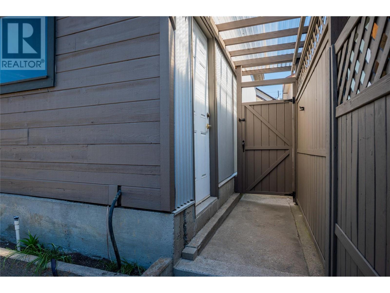 1443 Columbia Avenue, Trail, British Columbia  V1R 1J7 - Photo 32 - 10345993