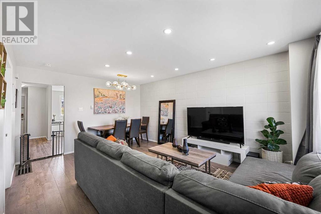 Property at 389, 2211 19 Street NE image 4
