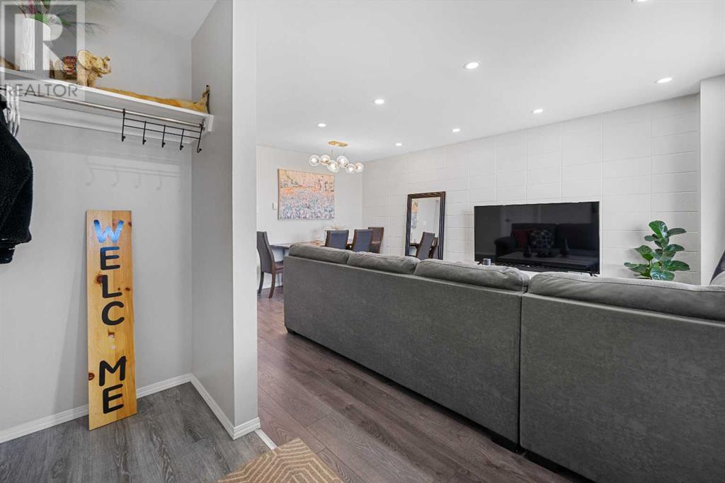 Property at 389, 2211 19 Street NE image 3